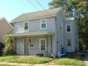 1st image of 329 S 1st Ave