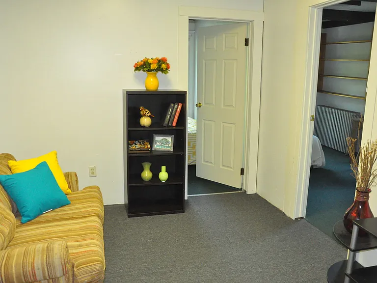 118 Ferris Pl — Photo 6