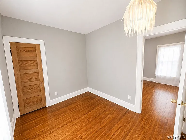 83 Baynes St #LOWER — Photo 9