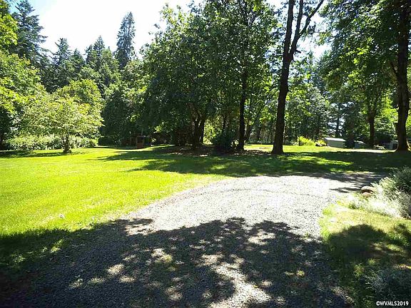 3rd image of 7652 Derksen Hill Rd SE
