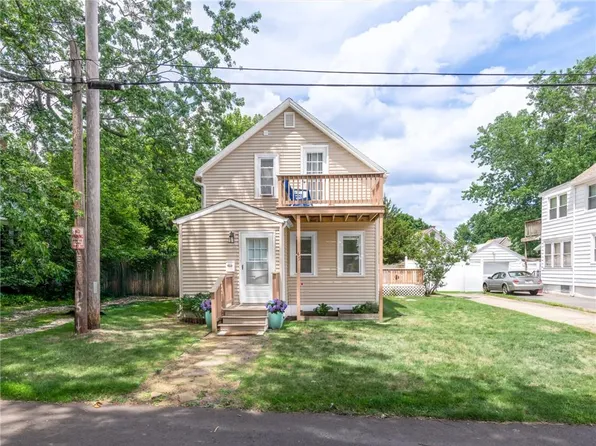 45 Van Zandt Ave, Warwick, RI 02889