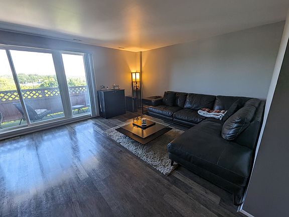 3rd image of 100 Park Ave APT 402