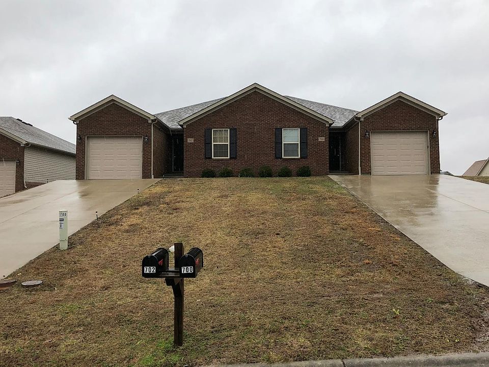1st image of 702 Chatham Ct
