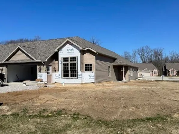 1664 Rivers Edge Ct, Adrian, MI 49221