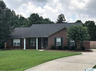 241 Turtle Creek Dr, Huntsville, AL 35806