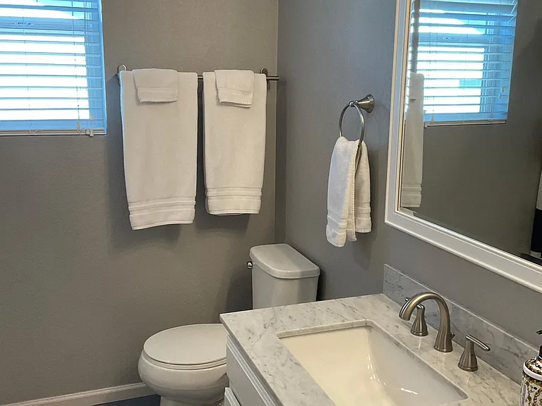 2808 Summer Day Ave — Photo 28