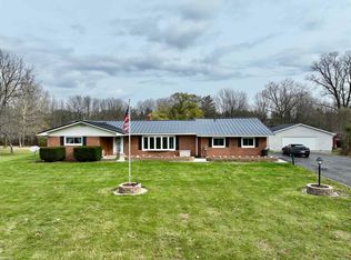 1490 Country View Ln, Flint, MI 48532