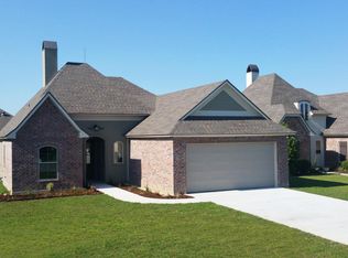 105 Spanish Oak Dr, Carencro, LA 70520