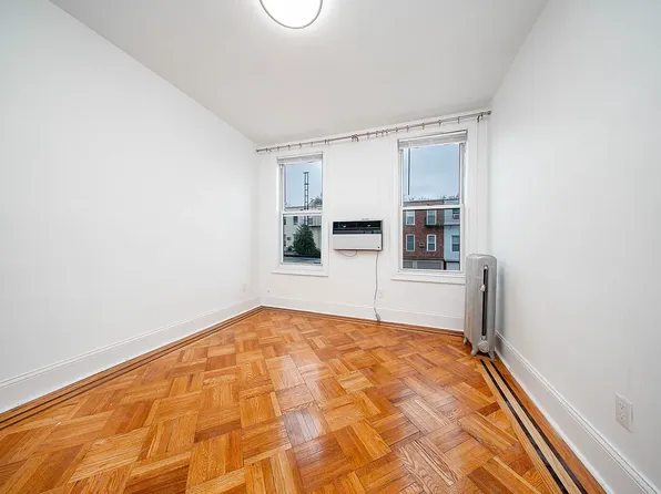 23-42 Crescent Street image 6 of 13