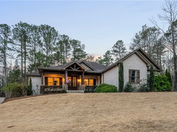7601 52nd St, Northport, AL 35473