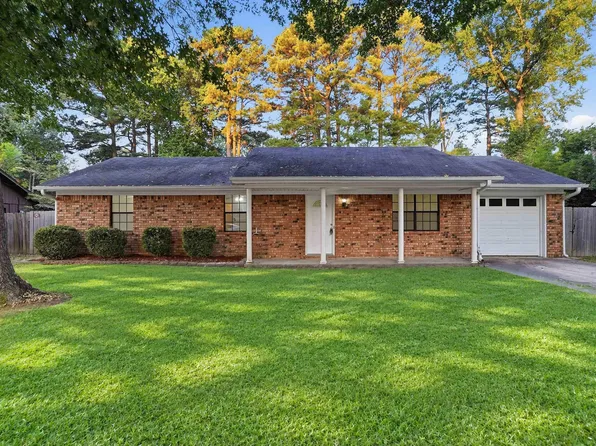 2301 Carywood Dr, Bryant, AR 72022