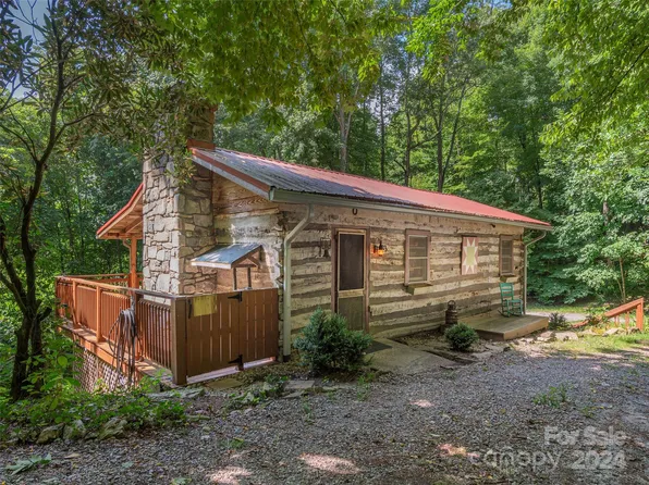 33 Ryan Rdg, Maggie Valley, NC 28751