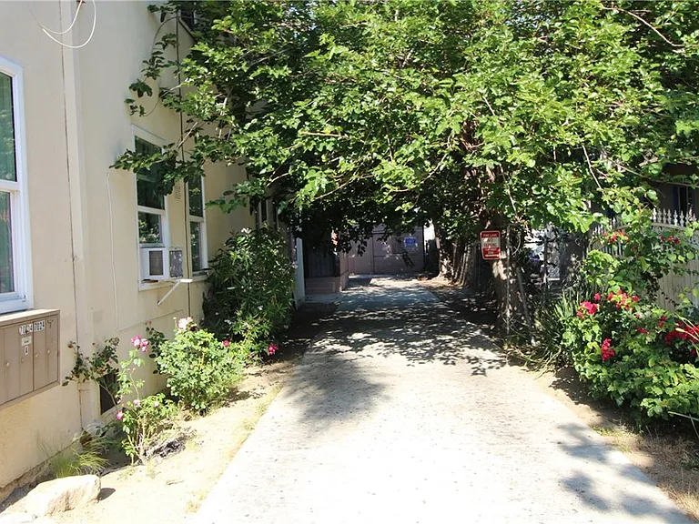 7024 Middleton St #B — Photo 2