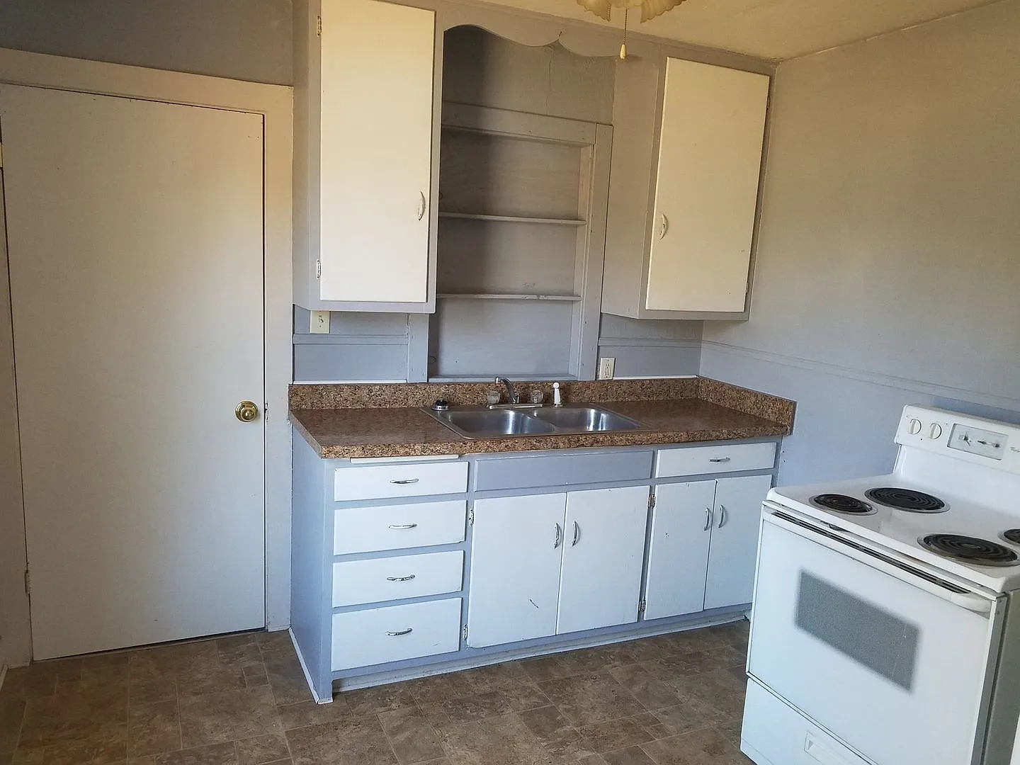 2 Br / 1 Ba Home in Searcy, 1301 W Vine ($645/mo.) — Photo 4