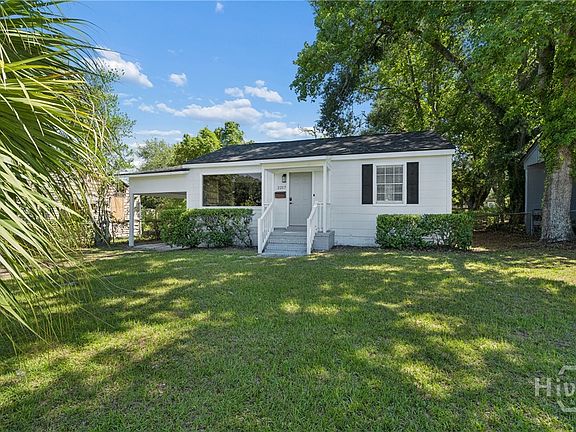 4th image of 2217 Beech Street