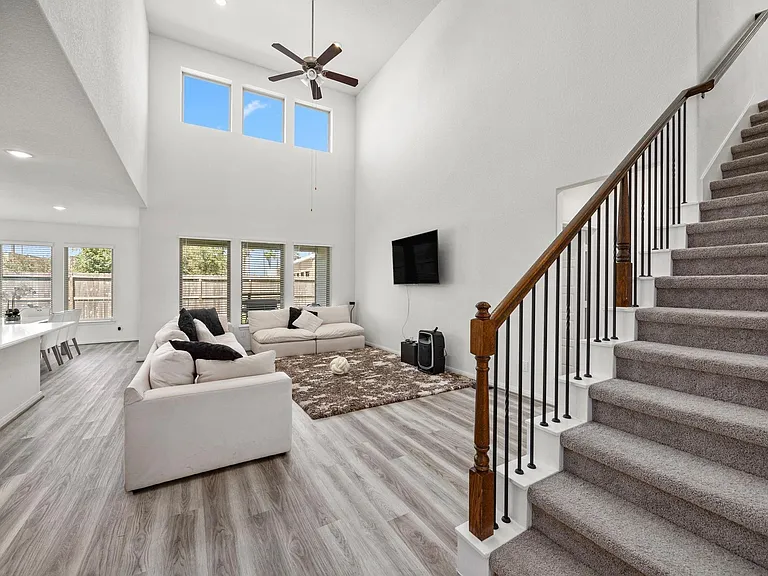 21467 Somerset Shores Xing — Photo 14