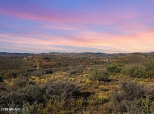 11425 S Hackberry Rd, Mayer, AZ 86333