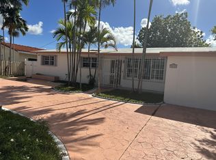 8216 SW 37th St, Miami, FL 33155