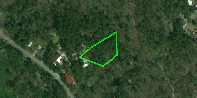 2nd image of 8024 Locust Ln