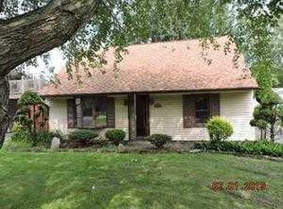 251 Jacobs Rd, Hubbard, OH 44425