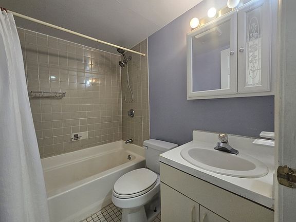 4th image of 165 Cottage St APT 611
