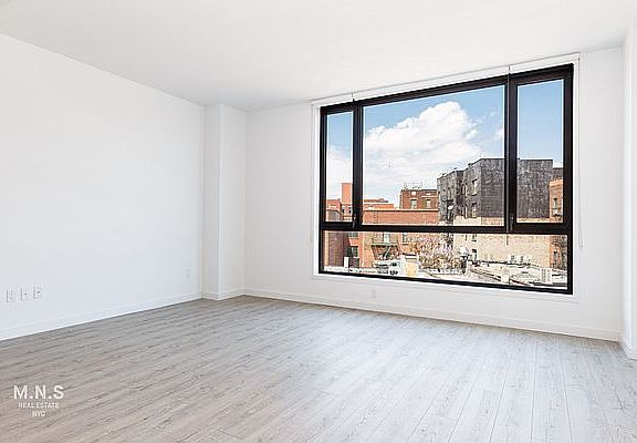 4th image of 840 Fulton St #403