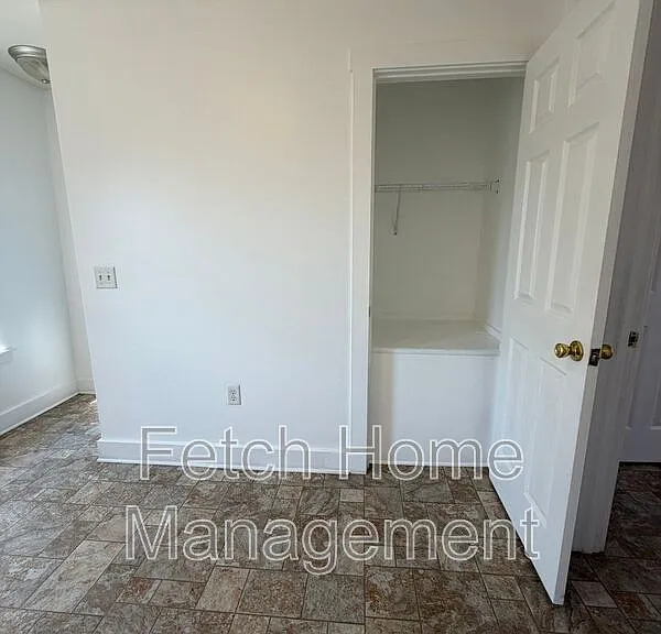 236 W Mifflin St — Photo 16