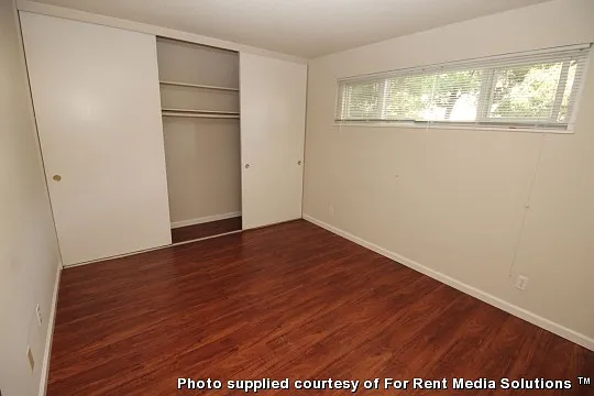 Marin Royal Apartments LLC — Photo 17