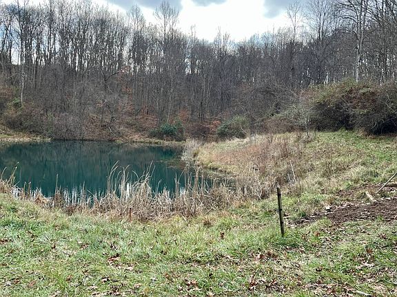 2nd image of 16749 Mush Run Rd