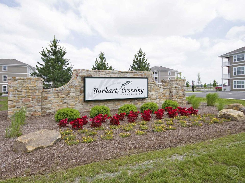 1st image of 1021 Stoneridge Dr #932