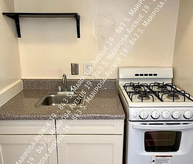 843 S Mariposa Ave #19 — Photo 25