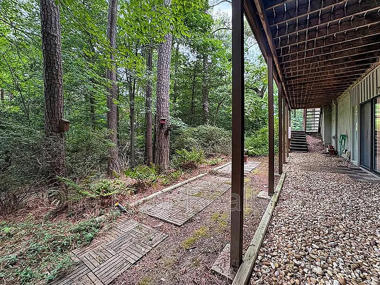 609 Indian Springs Ct — Photo 33