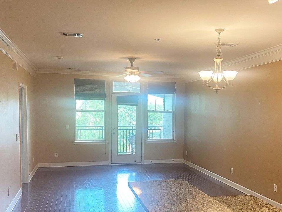 Open layout to dining area and living area