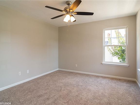 4th image of 11049 Reservoir Place Dr