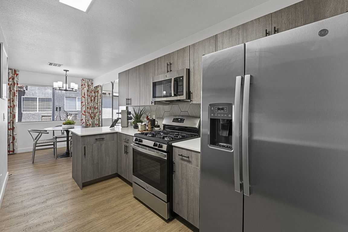 The Townhomes at Horizon Ridge, Henderson, NV, Kitchen