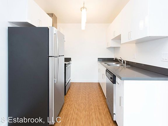 4th image of 348 Estabrook St #306