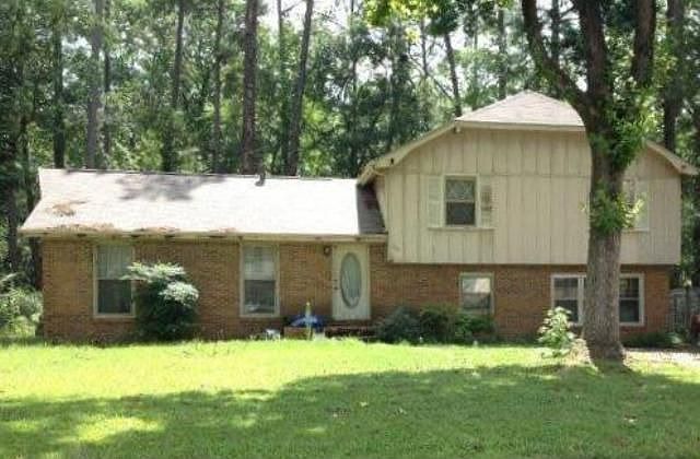 1st image of 502 Hermitage Wood Dr NW
