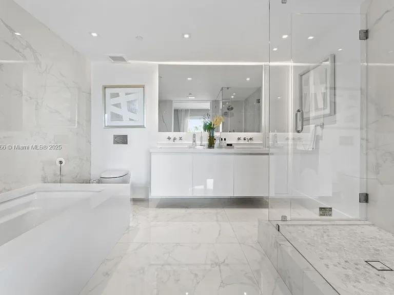 19143 Fisher Island Dr #19143 — Photo 59