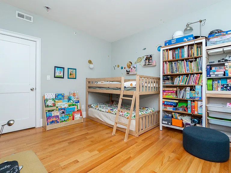 279 Concord Ave #2 — Photo 21