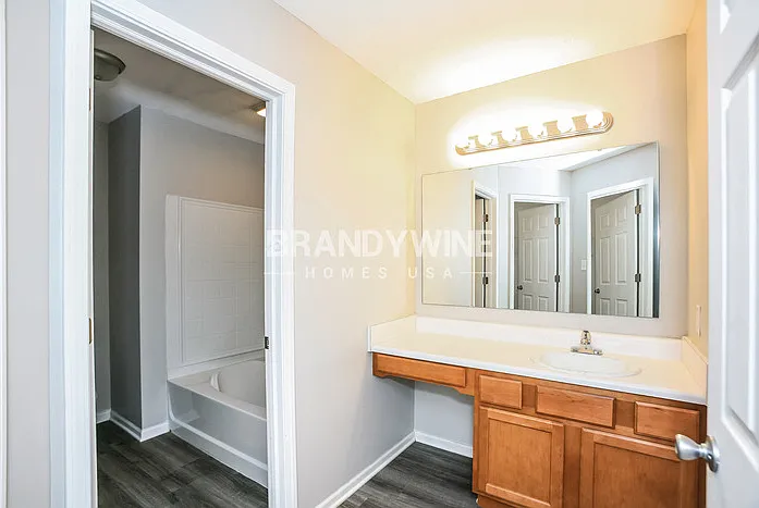 1933 Lisa Walk Dr — Photo 12