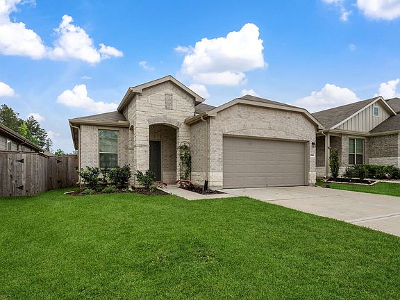 2nd image of 350 Shady Cedar Hill Ln