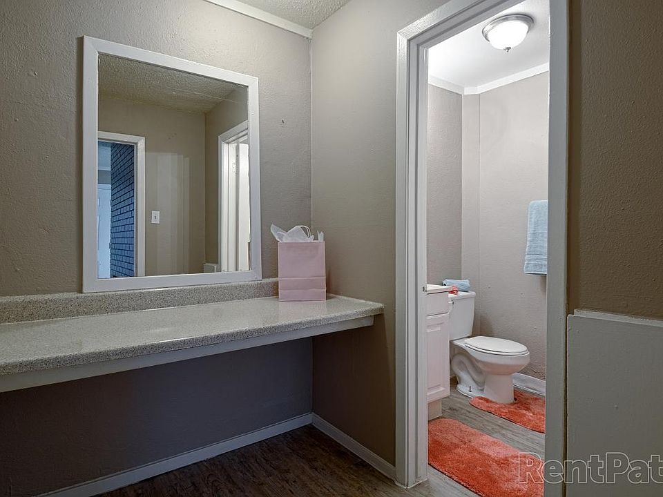 Separate bath vanity