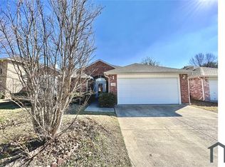 3464 Braes Meadow Dr, Grand Prairie, TX 75052