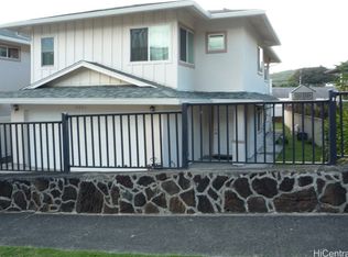 1828A Kaikunane Loop, Honolulu, HI 96817