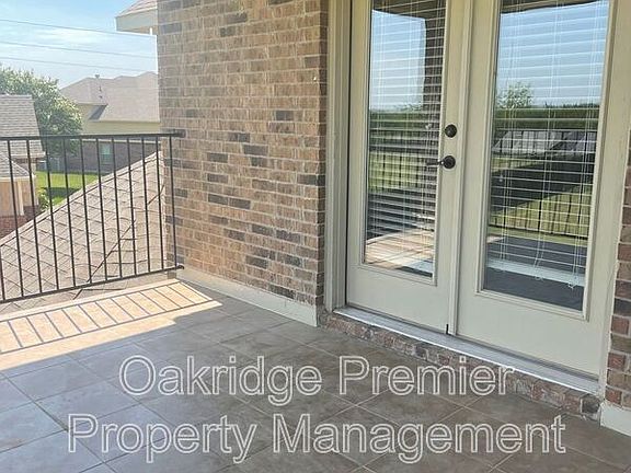 4th image of 811 Blue Quail Dr