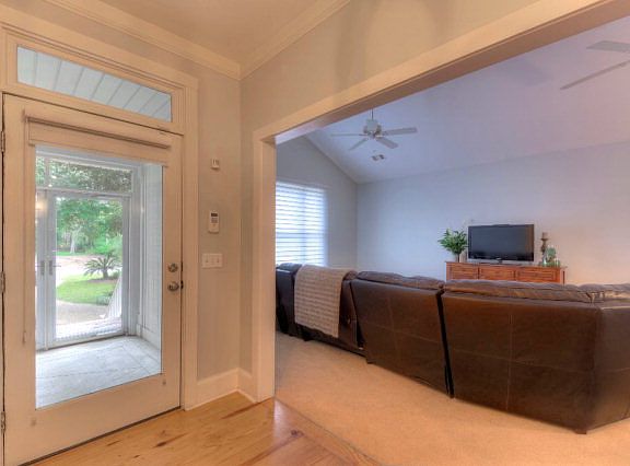 4th image of 307 Youngwood Dr
