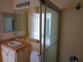 5th image of 7045 Woodley Ave Unit 203