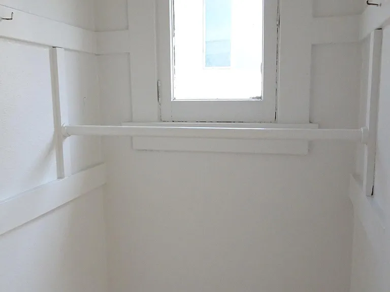 2048 E 3rd St #2048 — Photo 22