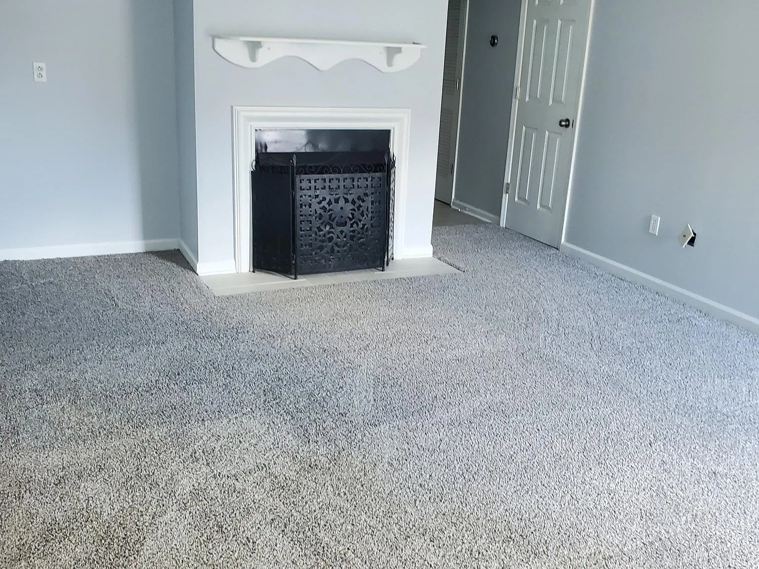 2 bed, 1.5 bath, 1124 sqft, $1,650 — Photo 4