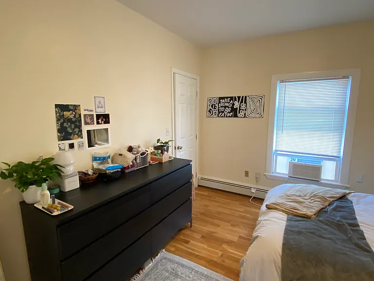 83 Linden St — Photo 3